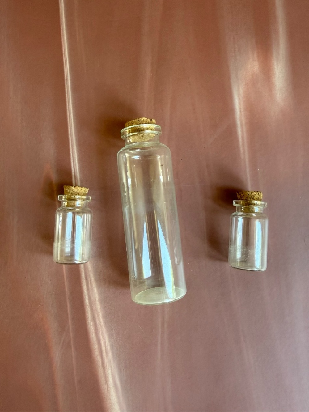 Set of 3 Glass Cork Bottles Mini Apothecary Jars Decorative Vials